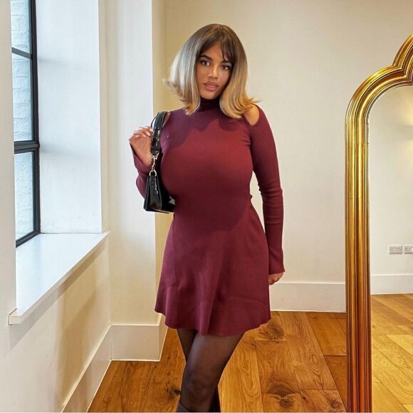 ZARA CUT OUT SHOULDER SKATER RIBBED DRESS - Picture 2 of 9